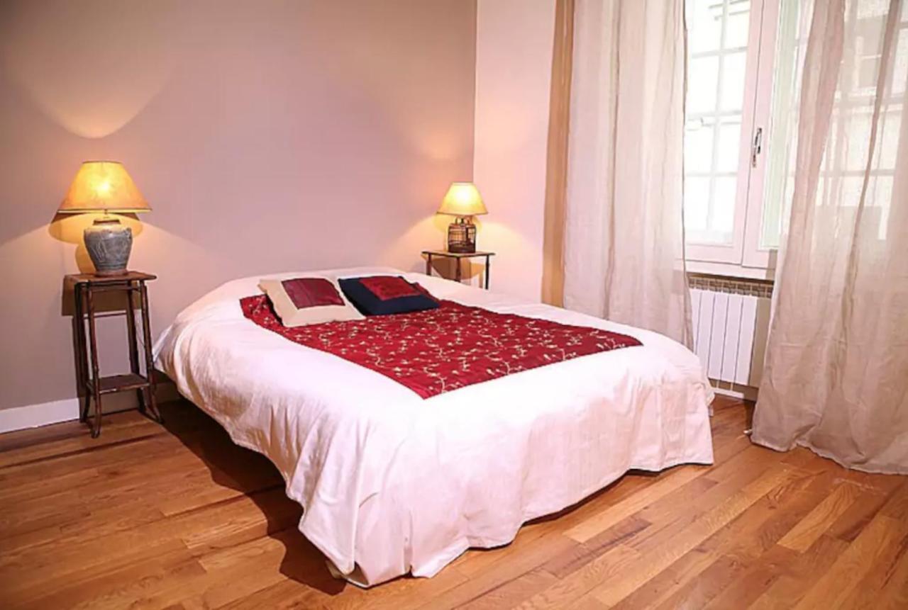Апартаменты Charming Cosy Triplex In Trendy Marais Париж Экстерьер фото