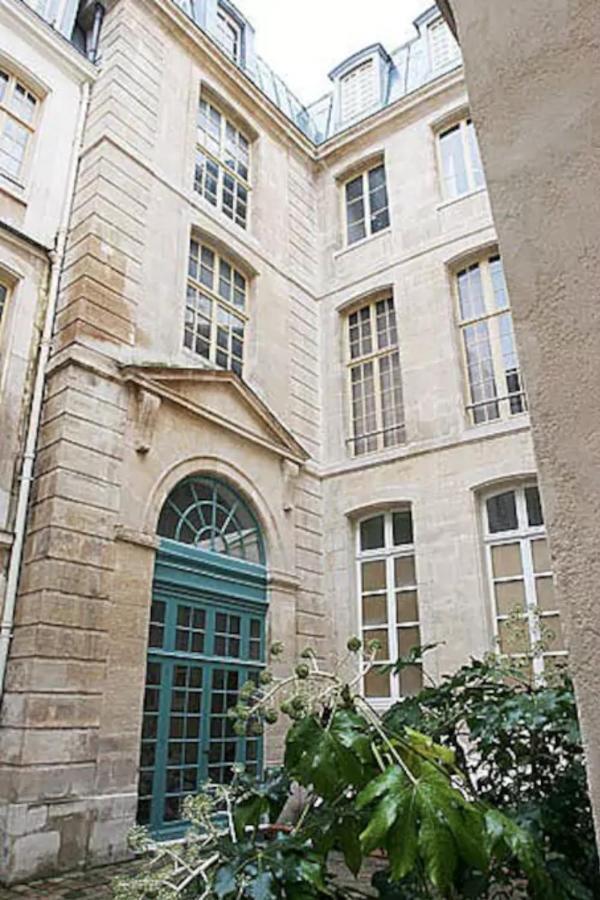 Апартаменты Charming Cosy Triplex In Trendy Marais Париж Экстерьер фото