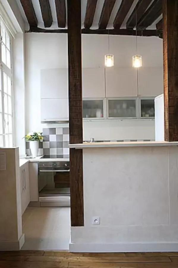 Апартаменты Charming Cosy Triplex In Trendy Marais Париж Экстерьер фото